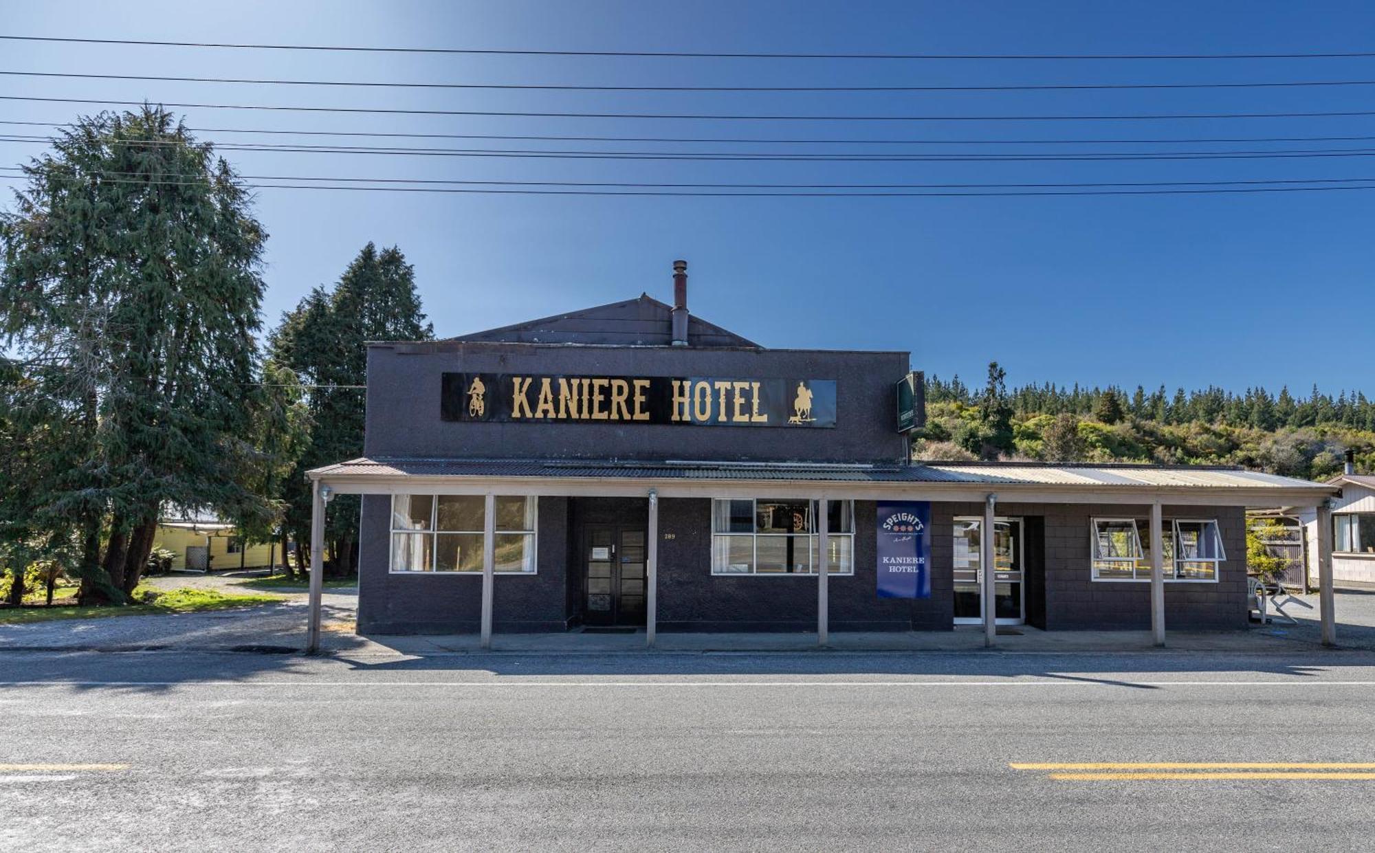 Kaniere Hotel Hokitika Exteriör bild